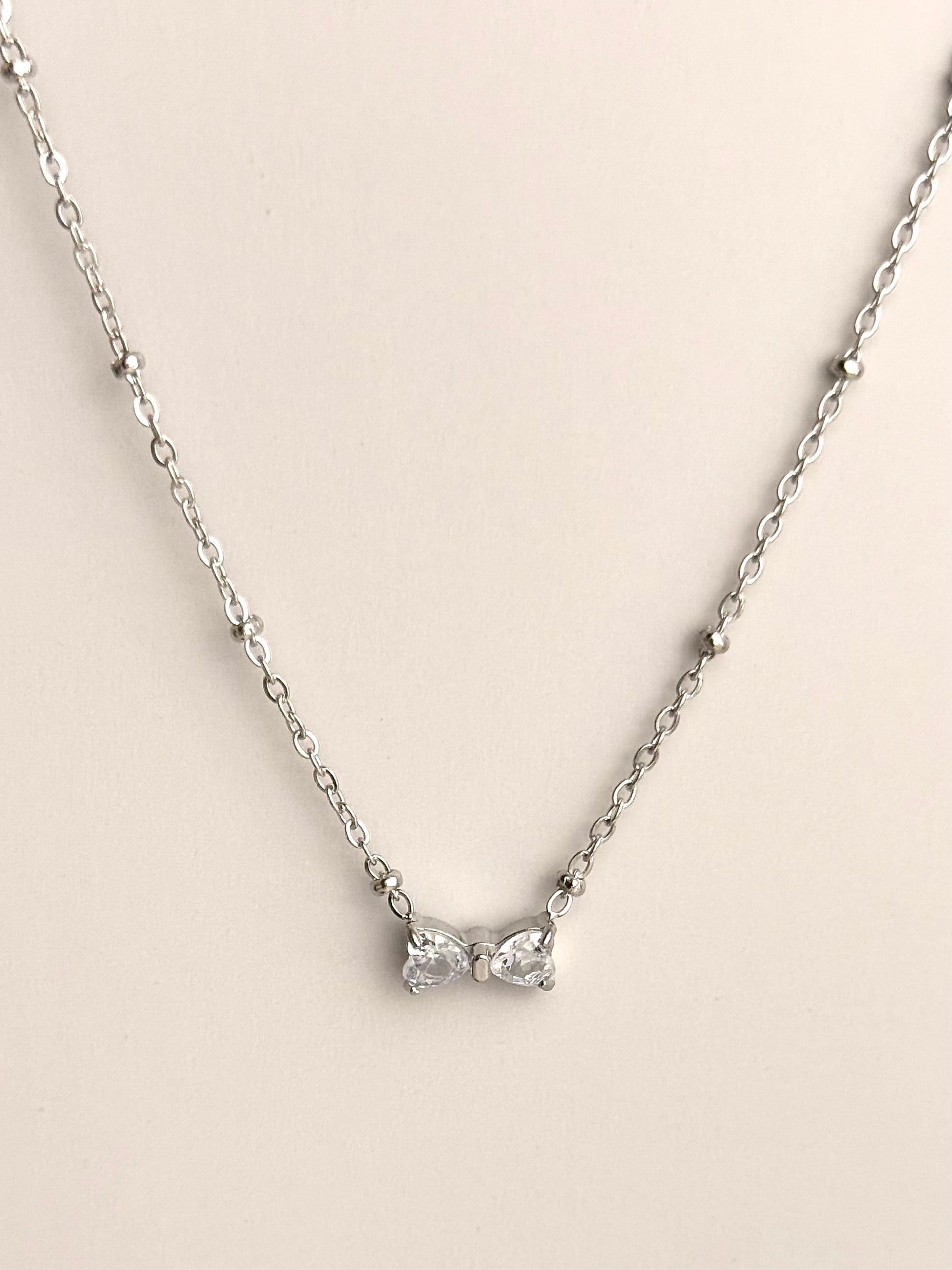 Hi-Life Pave Heart Ribbon Kette 14K vergoldet