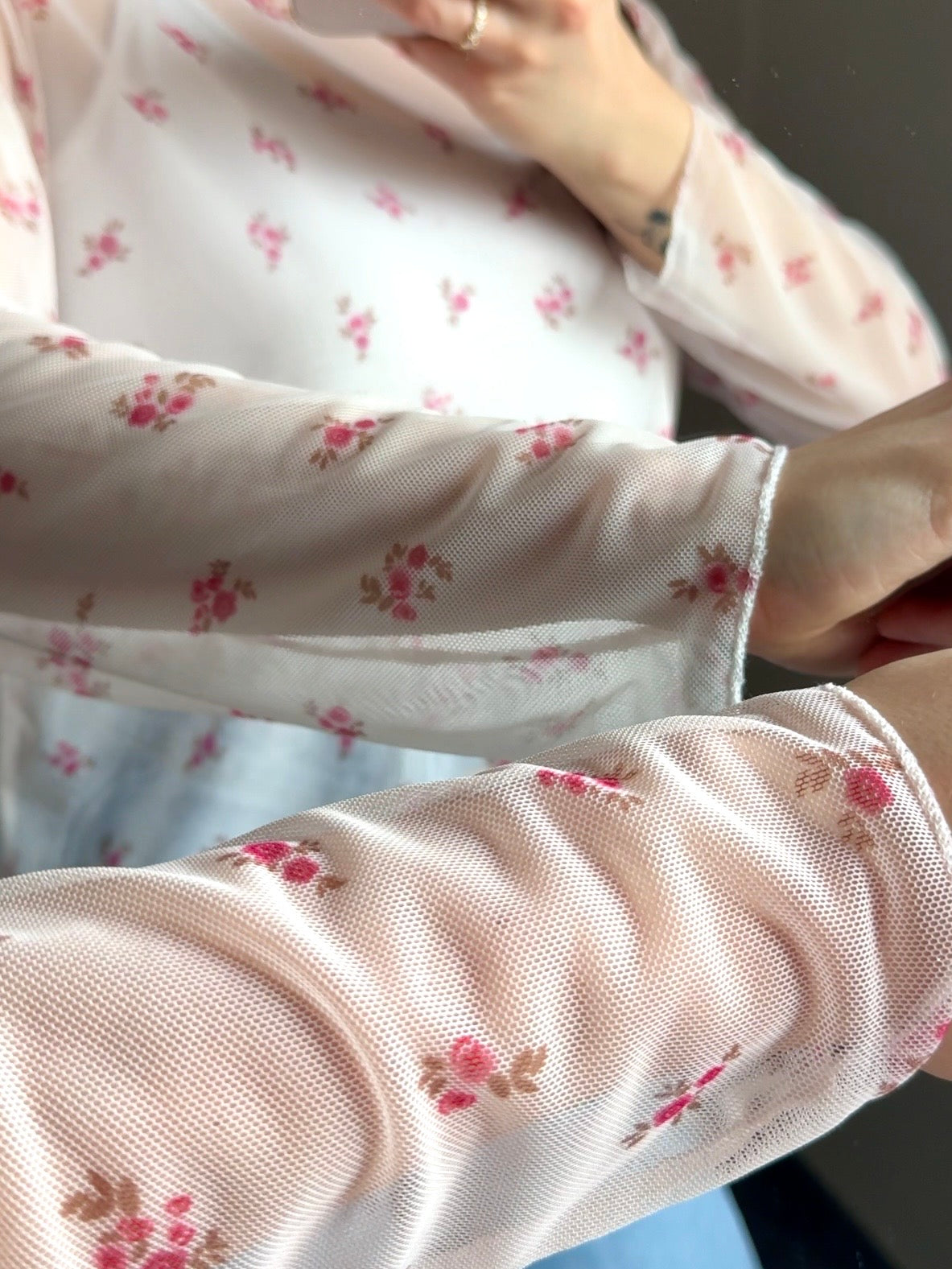 Mesh Oberteil „Elegant Flower“ weiß