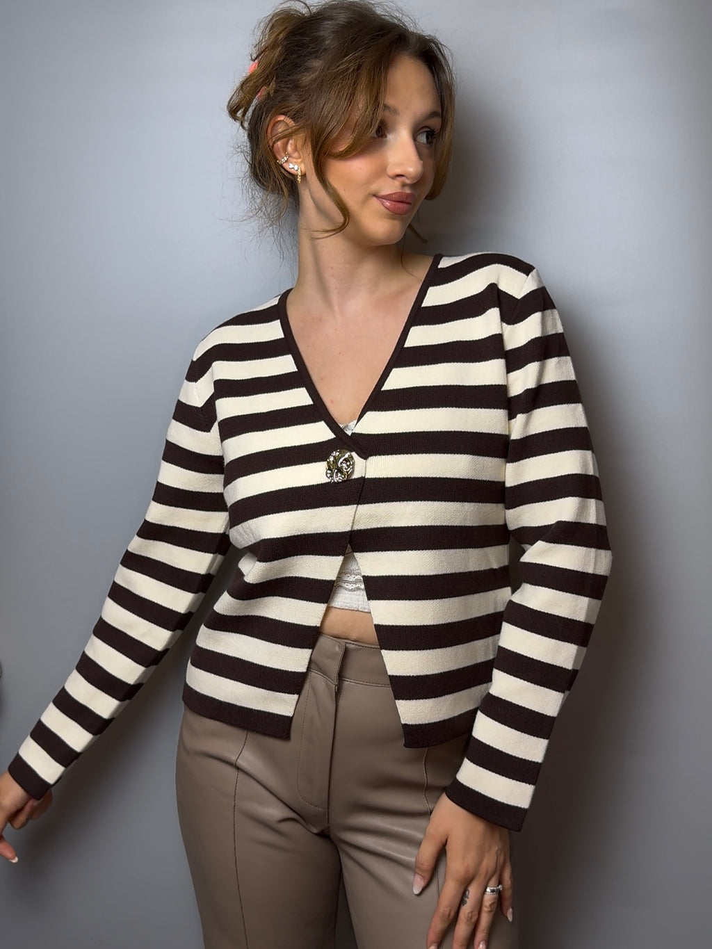 Strickjacke „Melted Button“, versch. Farben